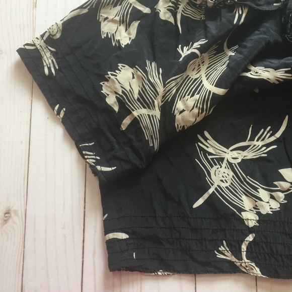 JOIE Black & Tan 'Edita' Abstract Silk Blouse XS - Picture 6 of 8